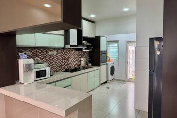 Odora Parkhomes @ 16 Sierra