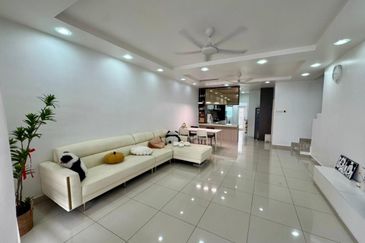 Odora Parkhomes @ 16 Sierra