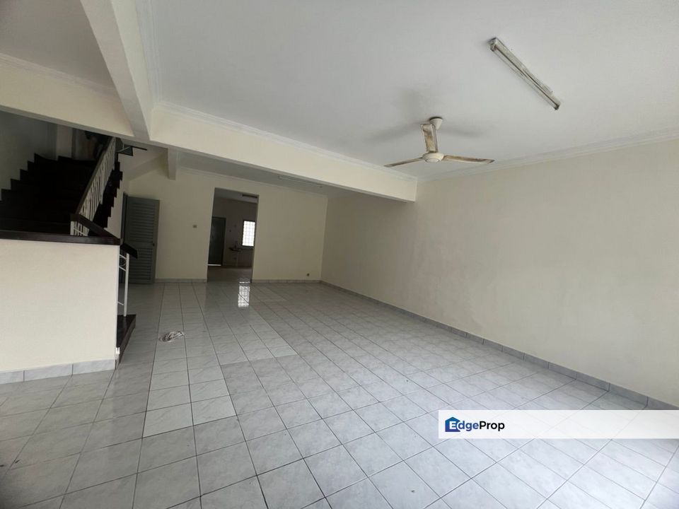 Well-Kept 2-Storey House for Sale – Taman Mutiara Subang, Selangor, Subang