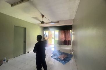 Flat PKNS, Seksyen 24