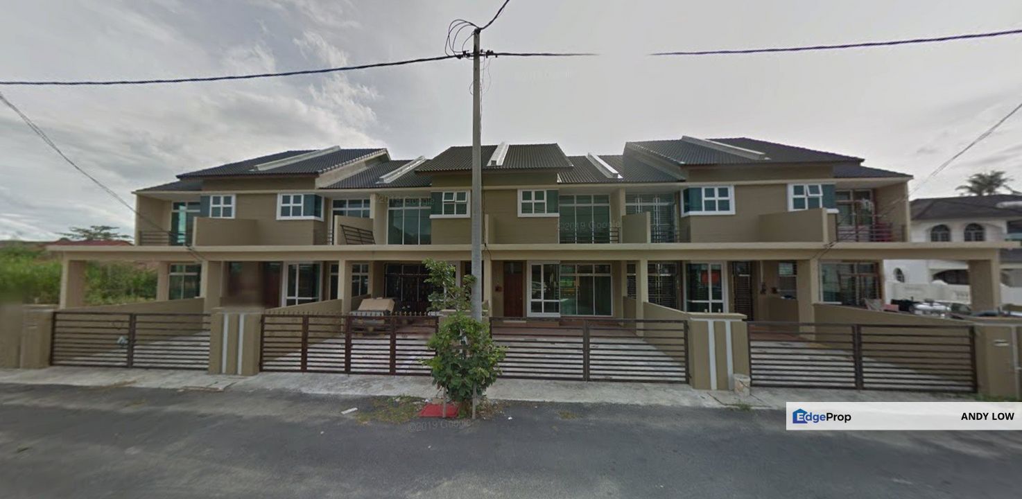 Rumah 2 Tingkat Wakaf Bharu – Nilai Pasaran RM420k, Jual RM320k, Kelantan, Tumpat