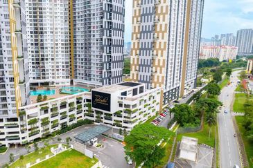 Platinum Splendor Residence