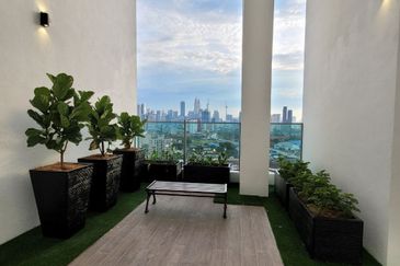 Platinum Splendor Residence