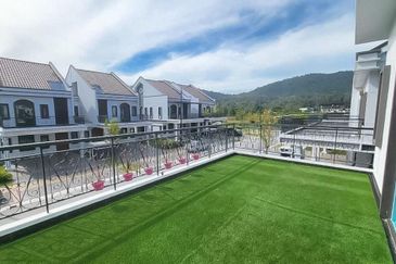 Peranakan Straits, Setia Eco Templer