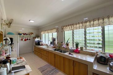 Bandar Menjalara (Desa Seri Mahkota)