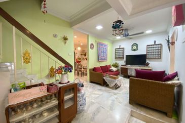 Bandar Menjalara (Desa Seri Mahkota)