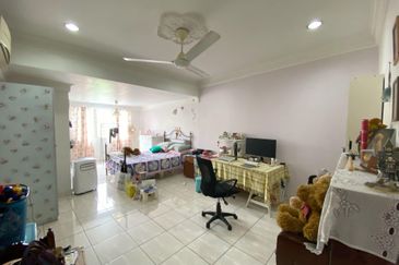 Bandar Menjalara (Desa Seri Mahkota)