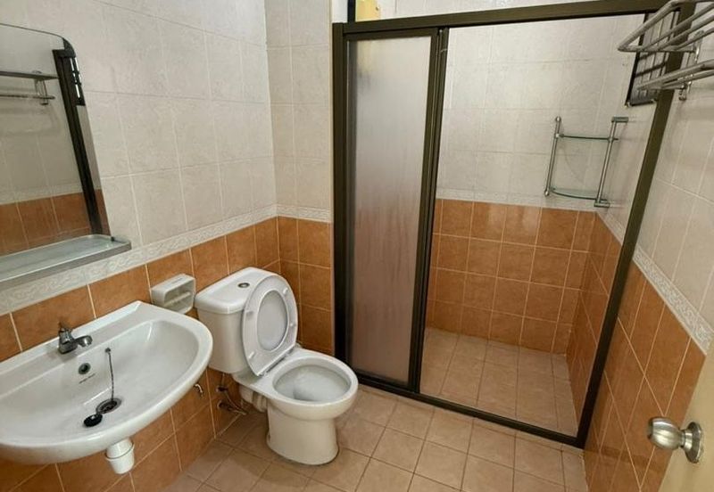 Taman Sinar Suria , Freehold , Gated & Guarded 