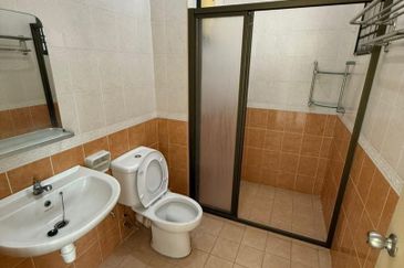 Taman Sinar Suria , Freehold , Gated & Guarded 