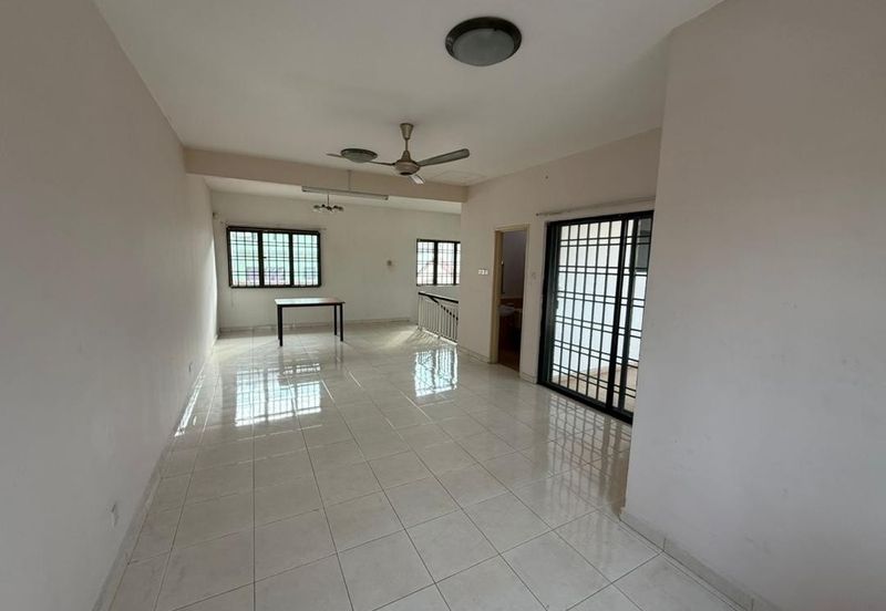 Taman Sinar Suria , Freehold , Gated & Guarded 