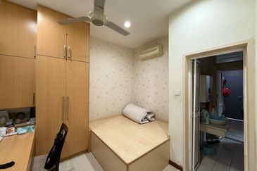 Sunway Spk , 2 Sty House , Kitchen Extended 