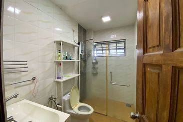 Bandar Menjalara (Desa Seri Mahkota)