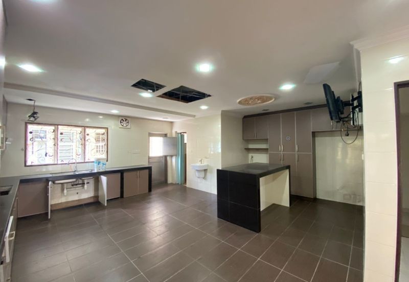 Laman Rimbunan , Limited Corner Unit For Sell 