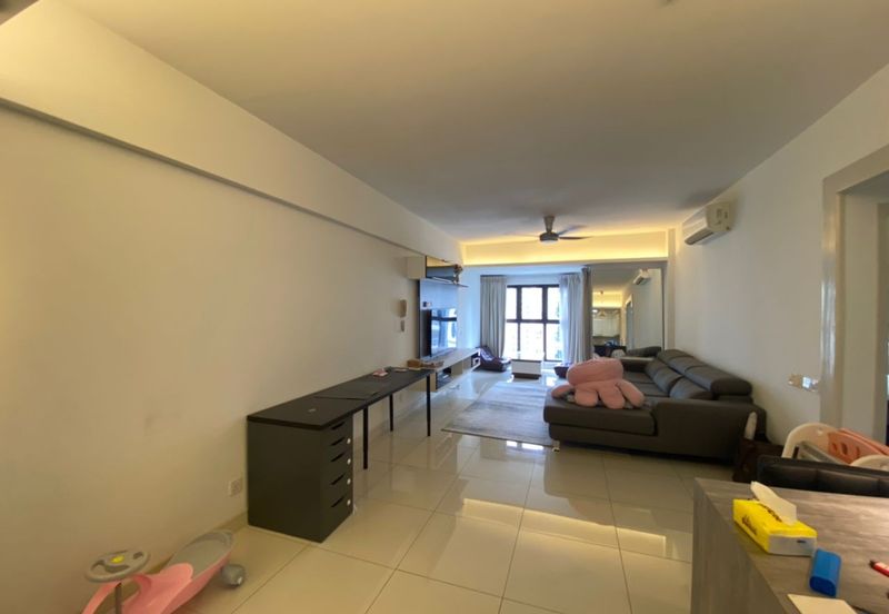 Royalle Condominium @ North Kiara