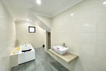 Bandar Menjalara (Desa Seri Mahkota)