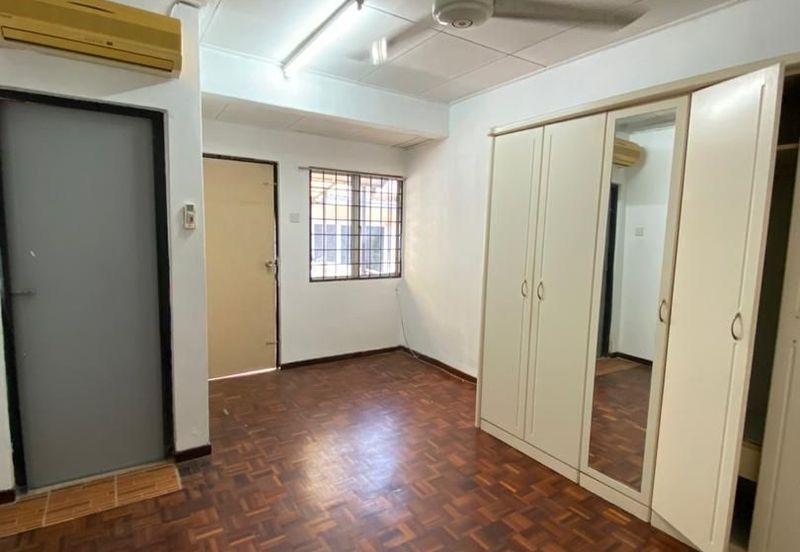 Bandar Menjalara (Desa Seri Mahkota)