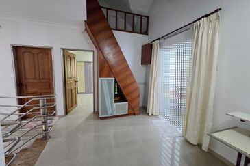 Bandar Menjalara (Desa Seri Mahkota)