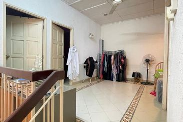 Bandar Menjalara (Desa Seri Mahkota)