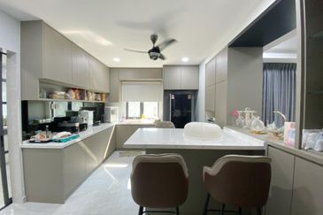 Bandar Menjalara (Desa Seri Mahkota)