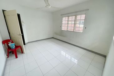 Bandar Menjalara (Desa Seri Mahkota)