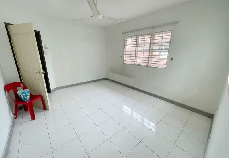 Bandar Menjalara (Desa Seri Mahkota)