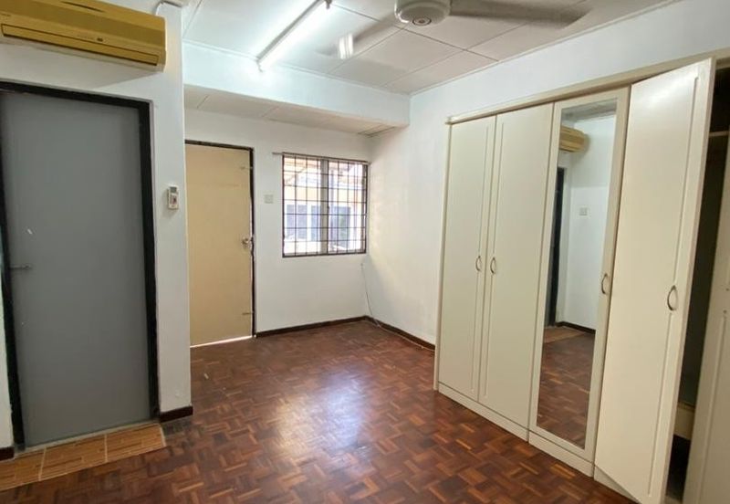 Bandar Menjalara (Desa Seri Mahkota)