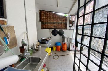 Bandar Menjalara (Desa Seri Mahkota)