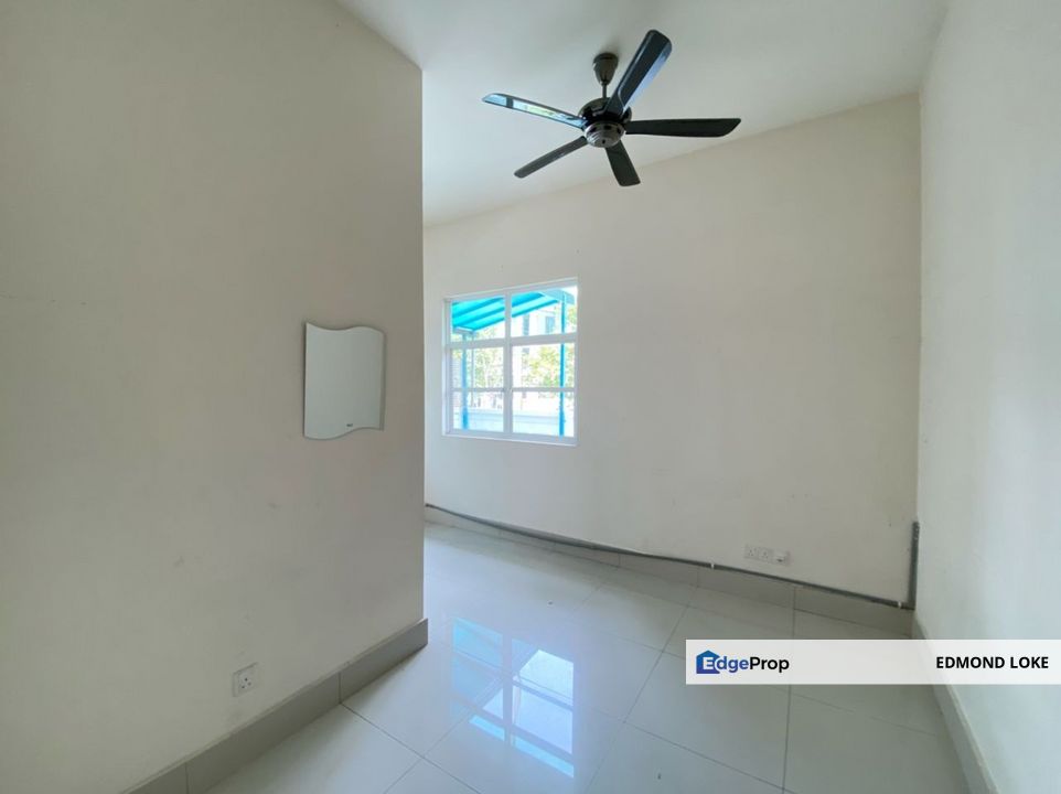 Blue Sky , End Corner , Extra Long , Selayang , Selangor, Selayang