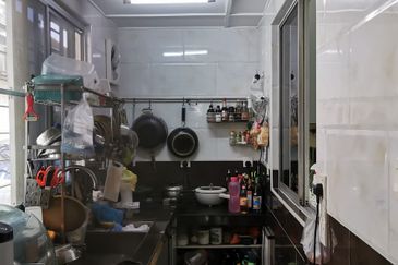 Bandar Menjalara (Desa Seri Mahkota)