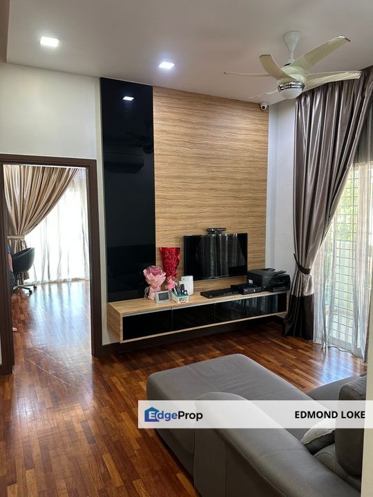 Idaman Hills 2.5 Sty , Freehold , Renovated, Selangor, Selayang