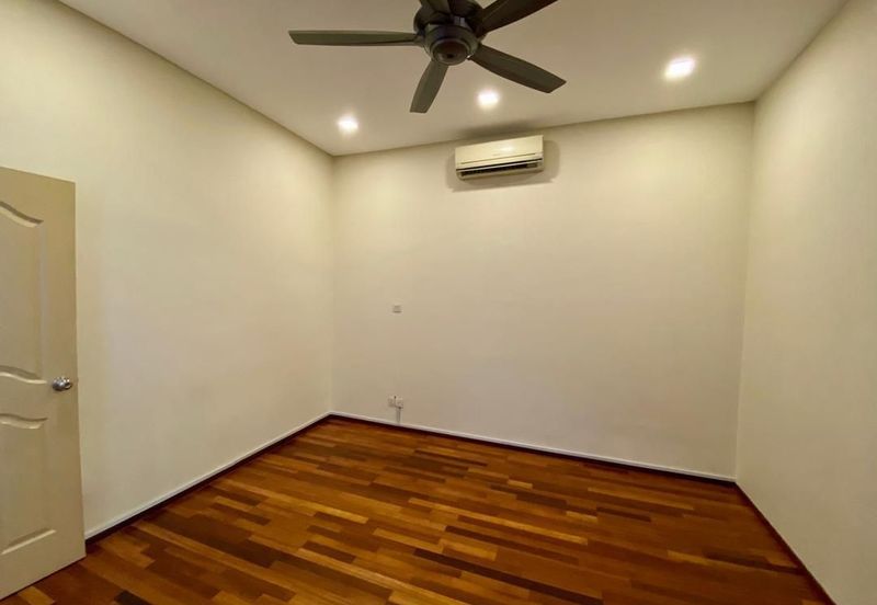 Sunway Spk Damansara 2.5 Sty House , Well Kept 