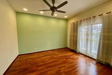 Sunway Spk Damansara 2.5 Sty House , Well Kept 