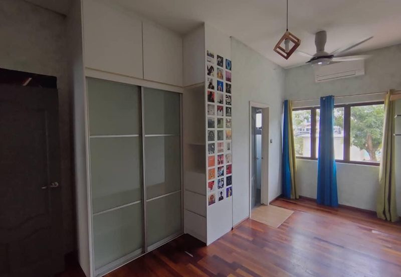 Sunway Spk , 2.5 Sty House , Freehold 