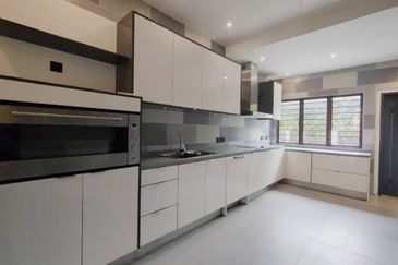 Sunway Spk , 2.5 Sty House , Freehold 