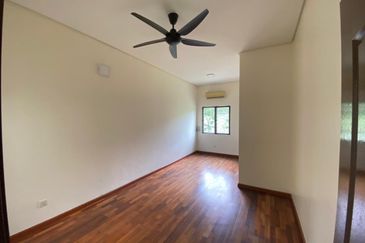 Sunway Spk 2 Sty For Sell , Well Kept , Basic