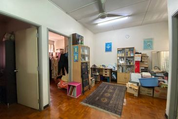 Bandar Menjalara (Desa Seri Mahkota)