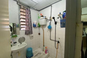 Bandar Menjalara (Desa Seri Mahkota)