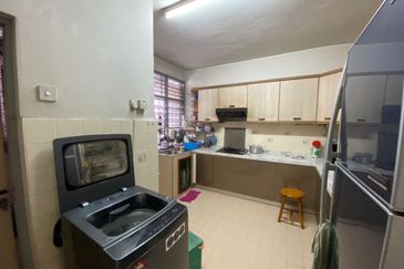 Bandar Menjalara (Desa Seri Mahkota)