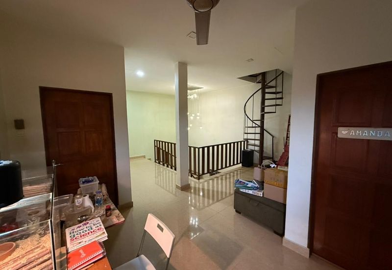 Kepong Baru Uphill , Double Storey , Freehold , Corner Unit 