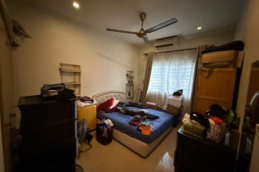 Kepong Baru Uphill , Double Storey , Freehold , Corner Unit 
