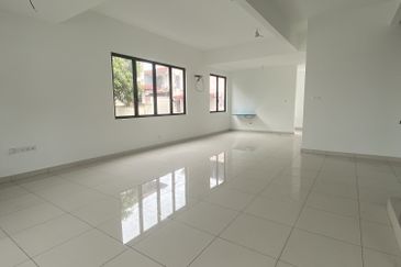 New Double Storey House, Taman Riang, Raja Uda