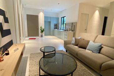 Wellspring Residence, Raja Uda