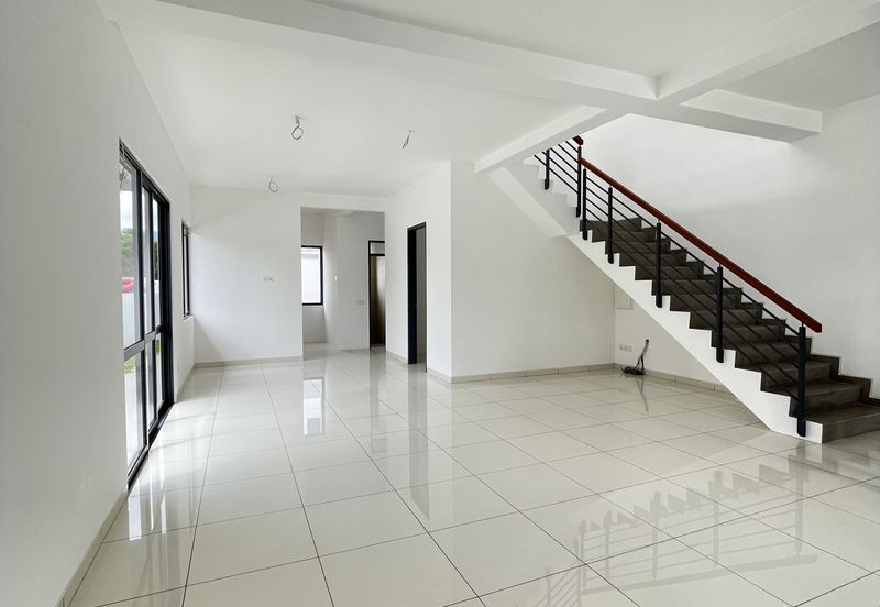 Double Storey Terrace House, Alma