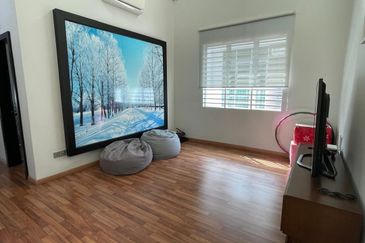 Taman Bukit Minyak Permai, Bungalow House