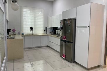 Taman Bukit Minyak Permai, Bungalow House