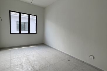 2 Storey Terrace House, Alma