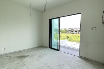 2 Storey Terrace House, Alma