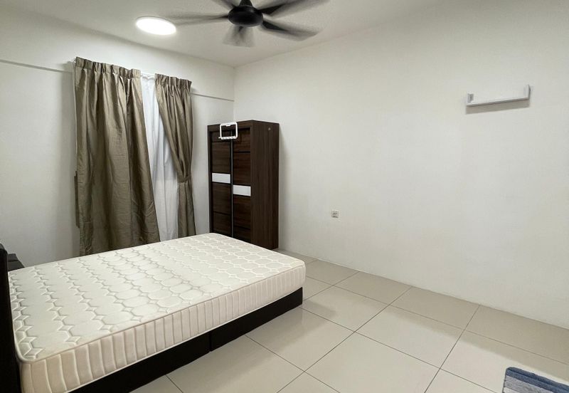 Fully Furnished, The Park Apartments