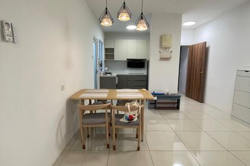 Fully Furnished, The Park Apartments