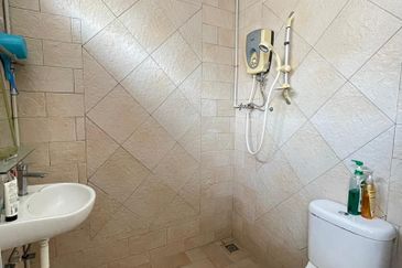 Taman Desa Murni, Semi-D, Fully Renovated & Furnished